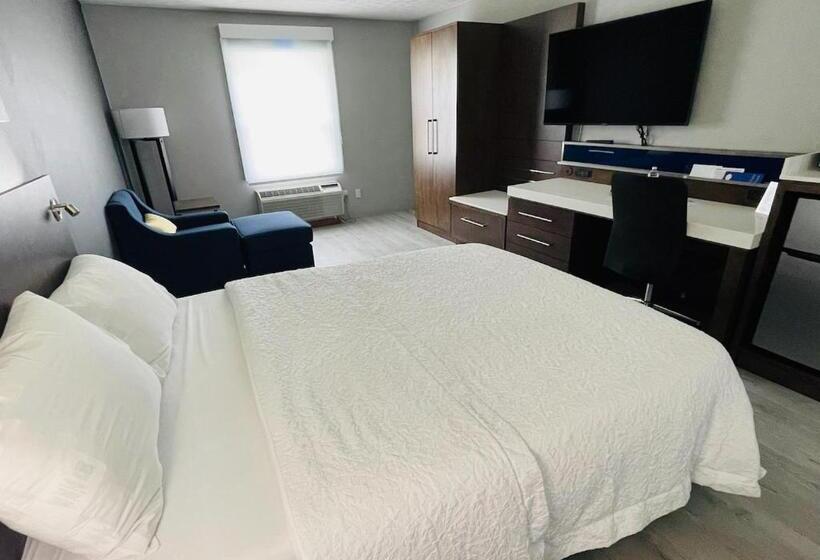 Люкс Повышенной Комфортности, Luxor Inn & Suites, A Travelodge By Wyndham