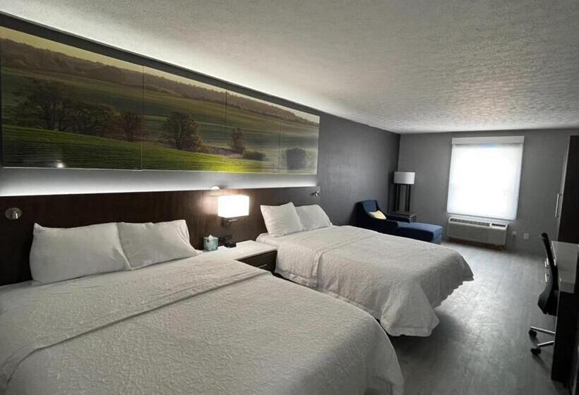 Студия Deluxe, Luxor Inn & Suites, A Travelodge By Wyndham