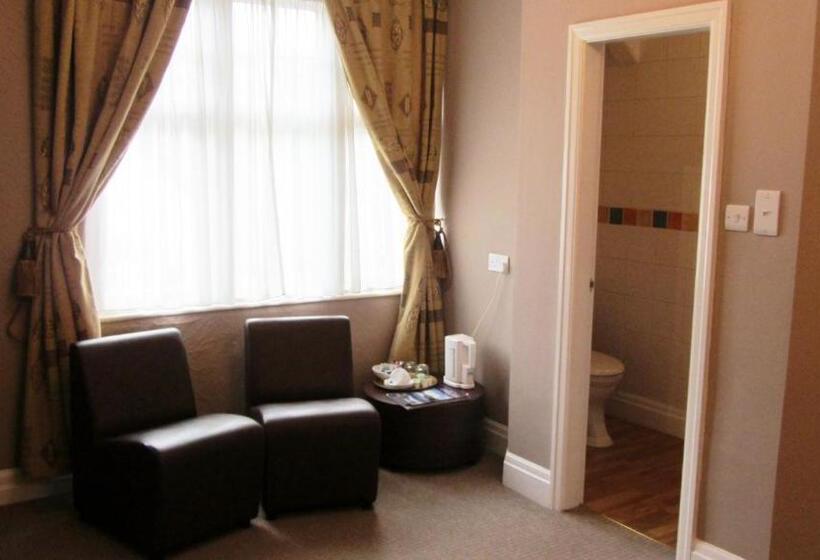 Номер Стандарт, Monties Guest House   Adults Only