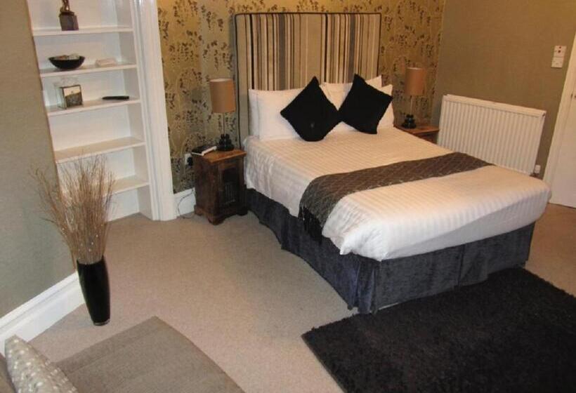 חדר סופריור, Monties Guest House   Adults Only