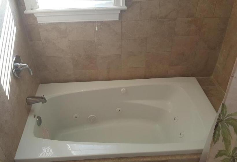 غرفة قياسية مزوَّدة بشُرفة, Pierhouse Bed & Breakfast