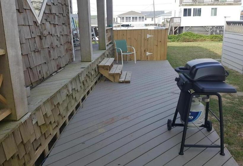 إستوديو قياسى, Pierhouse Bed & Breakfast