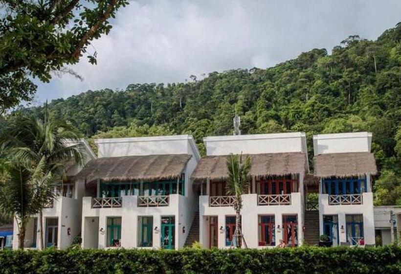 Standard-huone Allasnäkymä, Pajamas Koh Chang