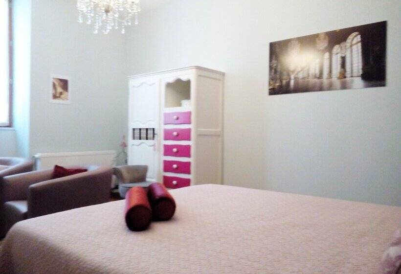 חדר סטנדרט, Aux Rosiers