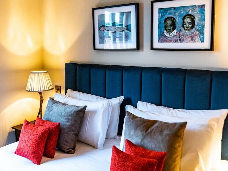 高级大房间, Aragon House