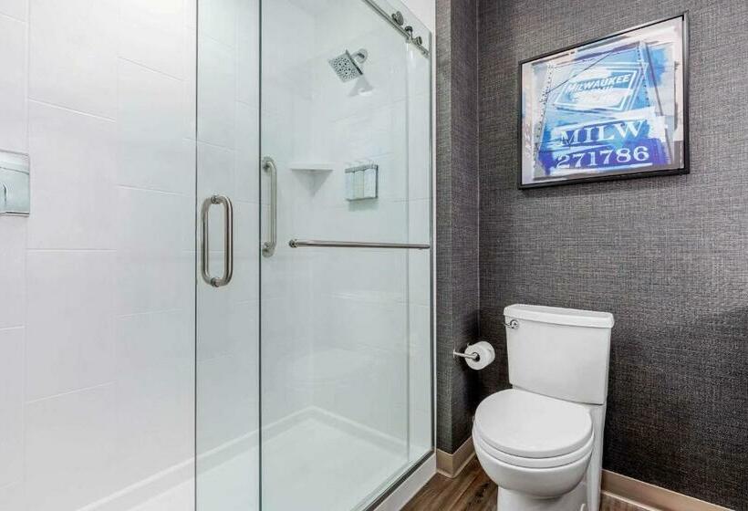 اتاق سوپریور, Cambria Hotel Milwaukee Downtown