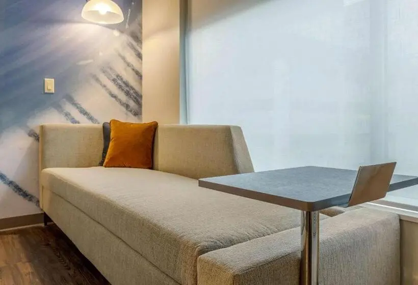 اتاق سوپریور, Cambria Hotel Milwaukee Downtown