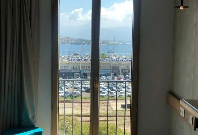 اتاق استاندارد با چشم‌انداز, Ibis Styles Ajaccio Napoleon