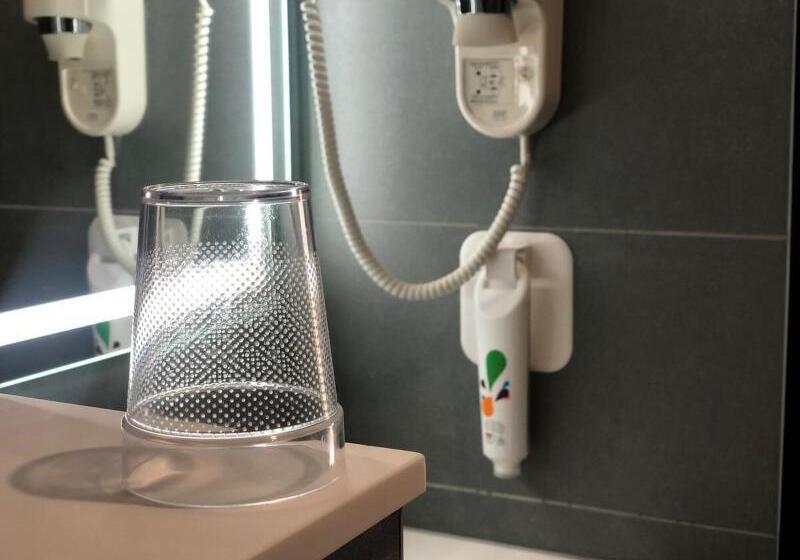 Номер Стандарт, Ibis Styles Ajaccio Napoleon