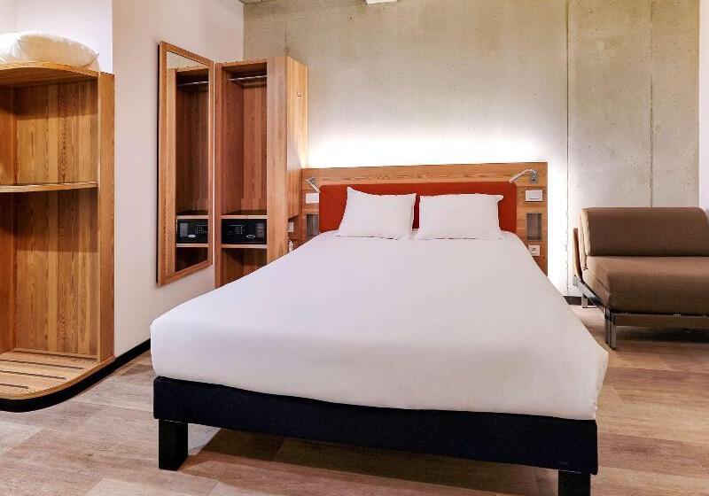 Номер Стандарт, Ibis Styles Ajaccio Napoleon