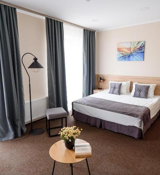 اتاق خانوادگی, Nota Bene Loft