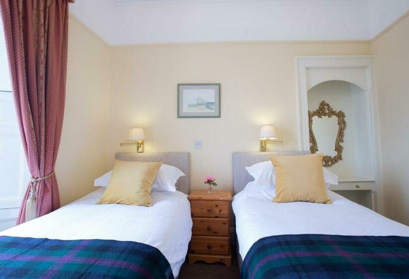 غرفة قياسية, The Garret