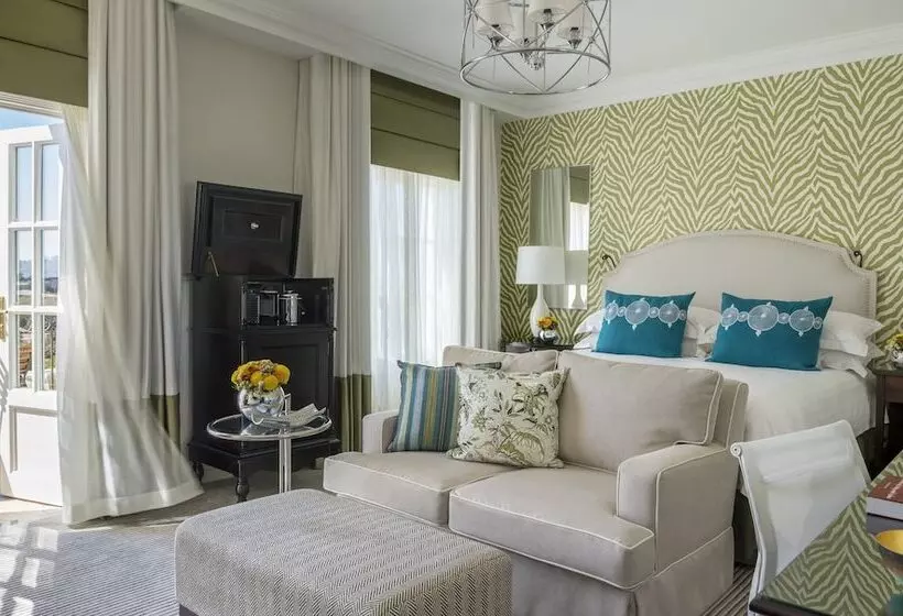 ガーデンビューデラックスルーム, Four Seasons Hotel The Westcliff