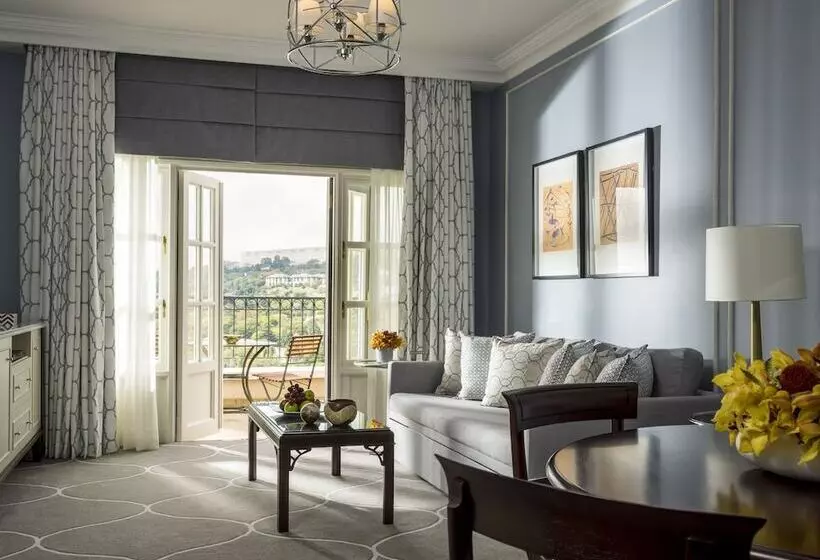 景色の見えるスイートルーム, Four Seasons Hotel The Westcliff