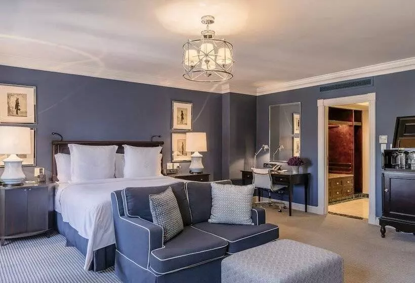 庭の見えるプレミアムルーム, Four Seasons Hotel The Westcliff