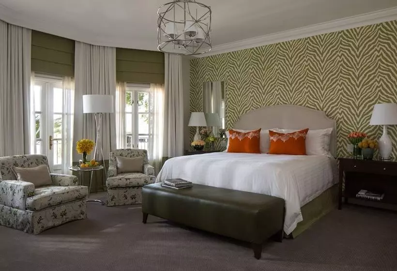 庭の見えるプレミアムルーム, Four Seasons Hotel The Westcliff