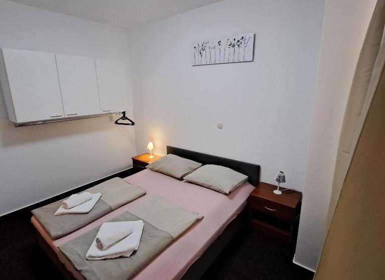 آپارتمان 1 خوابه با تراس, Apartments Vila Adrijana & Fitness Studio Wolf Bv