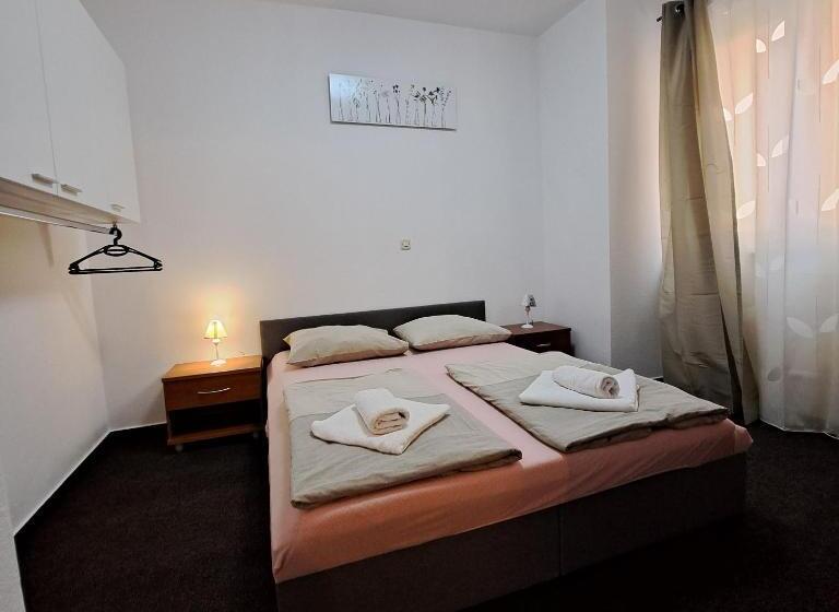 آپارتمان 1 خوابه با تراس, Apartments Vila Adrijana & Fitness Studio Wolf Bv