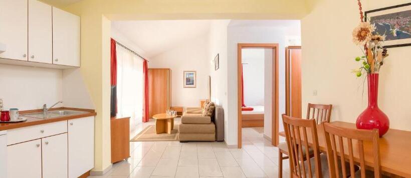 آپارتمان لوکس 1 خوابه, Apartments Vila Adrijana & Fitness Studio Wolf Bv