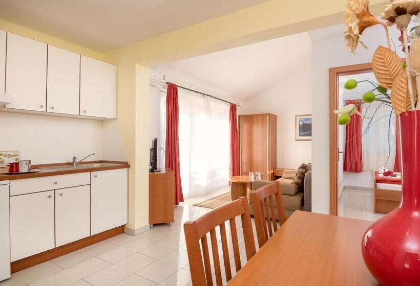 آپارتمان لوکس 1 خوابه, Apartments Vila Adrijana & Fitness Studio Wolf Bv