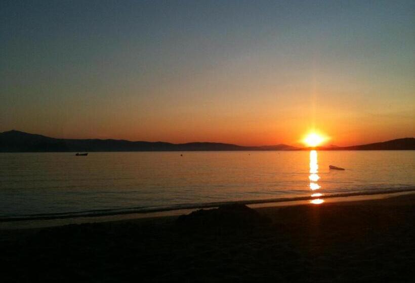 חדר סטודיו סטנדרד, Dimitra Studios