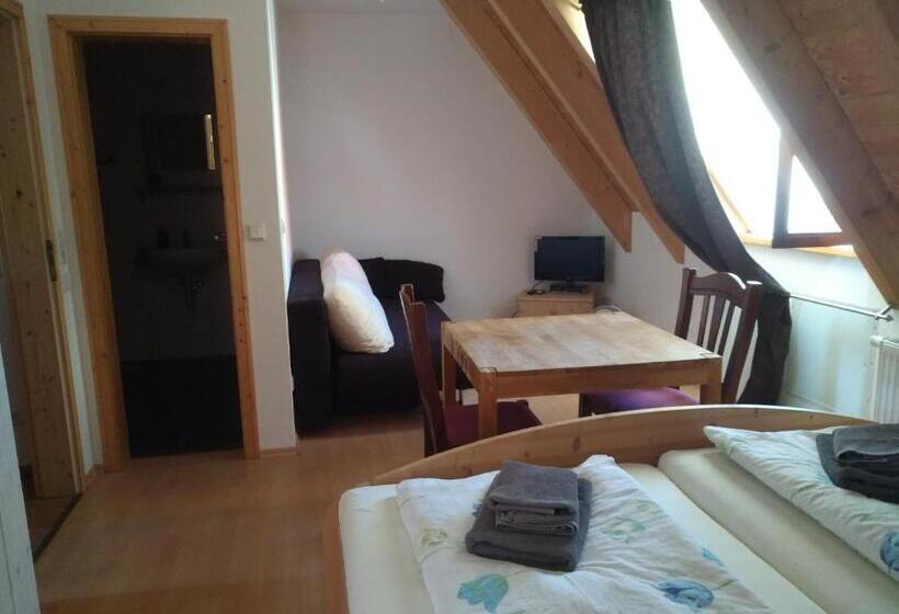 Четырехместный Номер Стандарт, Gasthaus Dollinger