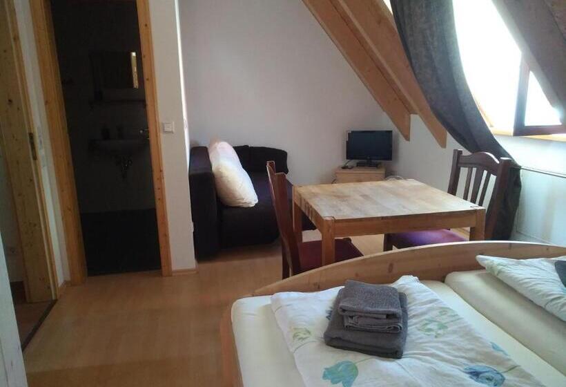 Четырехместный Номер Стандарт, Gasthaus Dollinger