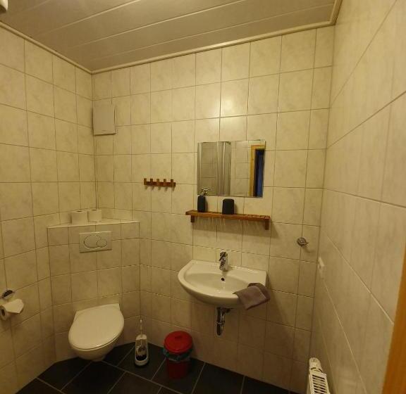 Четырехместный Номер Стандарт, Gasthaus Dollinger