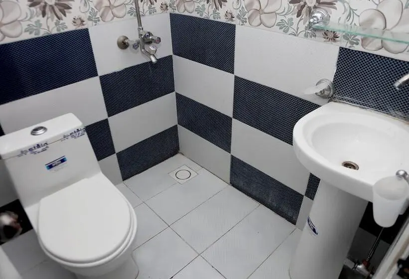 اتاق استاندارد سه نفره, Swiss Cottage