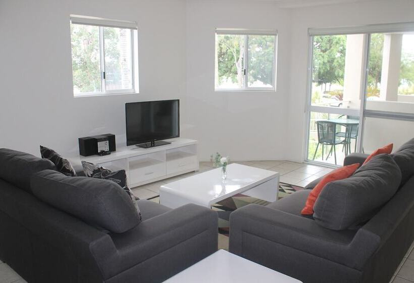 1 Bedroom Apartment River View, Regatta Noosa