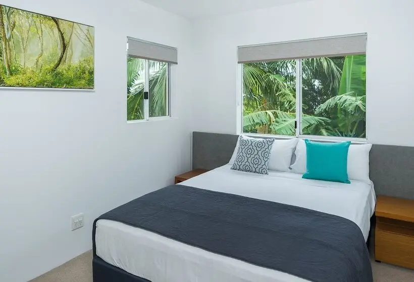 1 Bedroom Apartment River View, Regatta Noosa