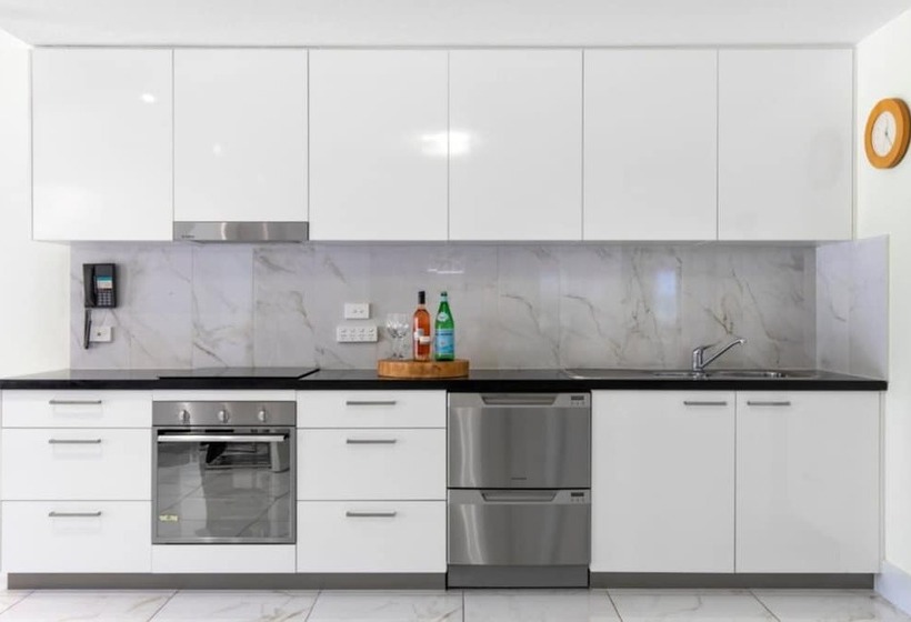 2 Bedrooms Apartment River View, Regatta Noosa