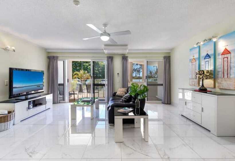 2 Bedrooms Apartment River View, Regatta Noosa
