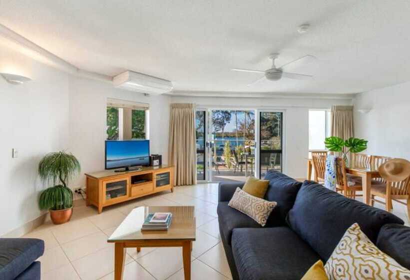 2 Bedrooms Apartment River View, Regatta Noosa