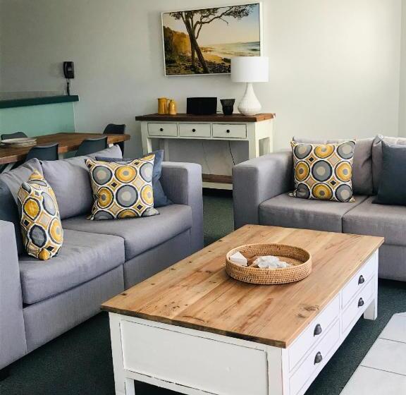 1 Bedroom Apartment River View, Regatta Noosa