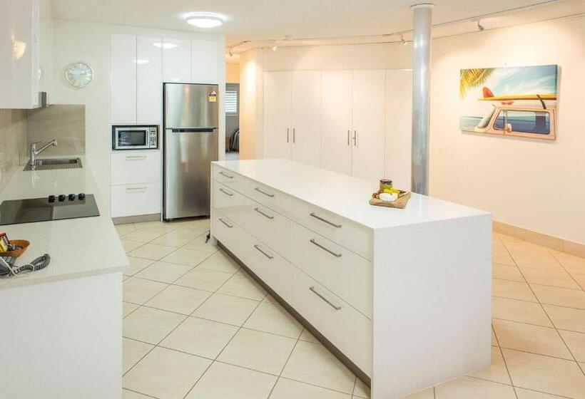 2 Bedrooms Apartment River View, Regatta Noosa