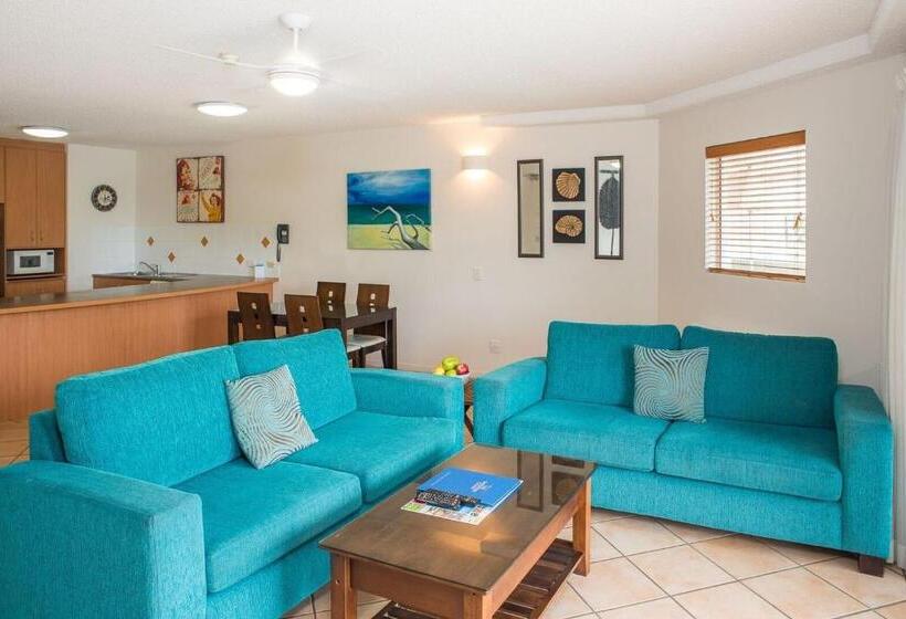 2 Bedrooms Apartment River View, Regatta Noosa