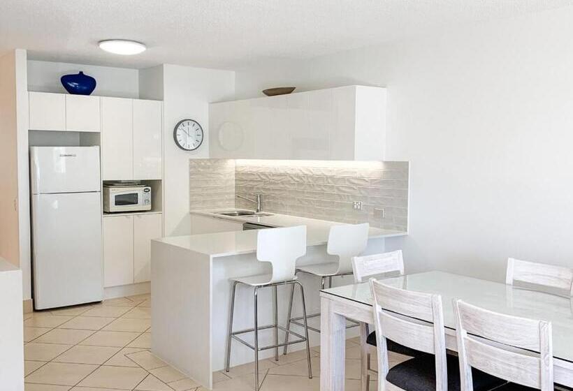 1 Bedroom Apartment River View, Regatta Noosa