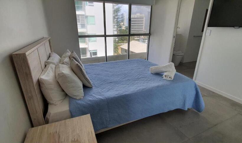 شقة دور أخير غرفة نوم واحدة, Surfers Chalet