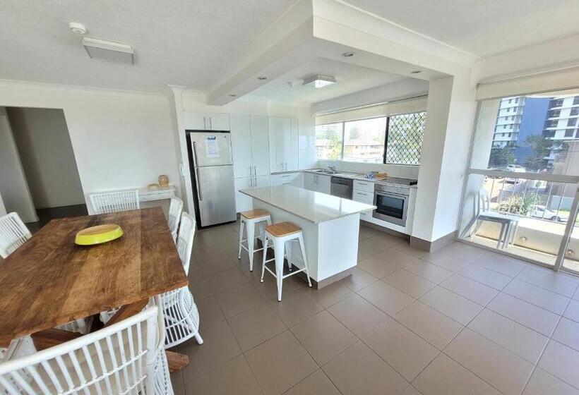 شقة غرفتين مطلة على البحر, Surfers Chalet