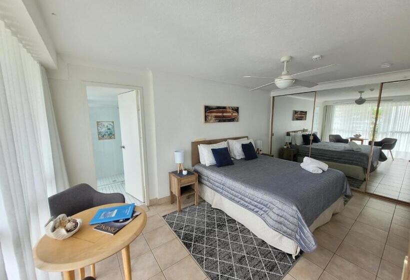 غرفة قياسية إطلالة جانبية علي البحر, Surfers Chalet