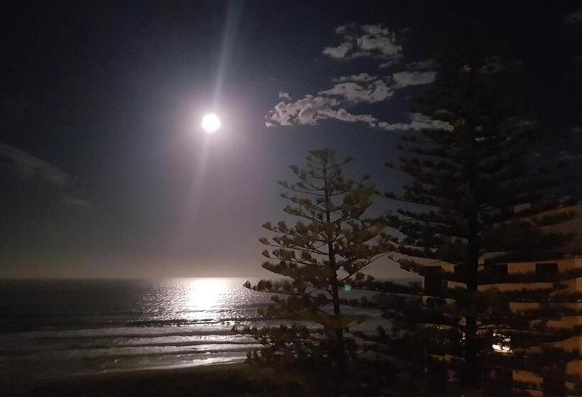 شقة دور أخير غرفة نوم واحدة, Surfers Chalet