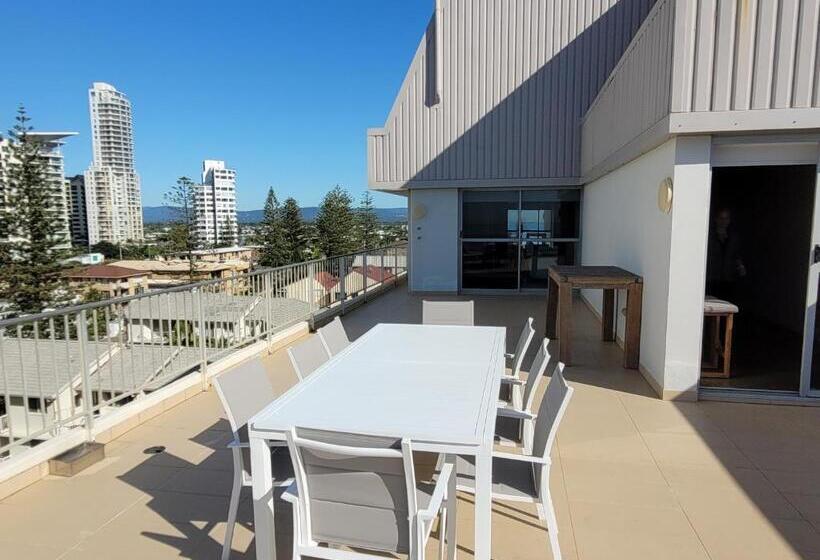 شقة دور أخير غرفة نوم واحدة, Surfers Chalet