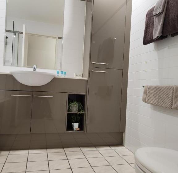 2 Bedroom Apartment with Views, The Dunes Cotton Tree