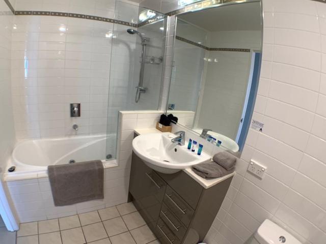 آپارتمان 2 خوابه, The Dunes Cotton Tree