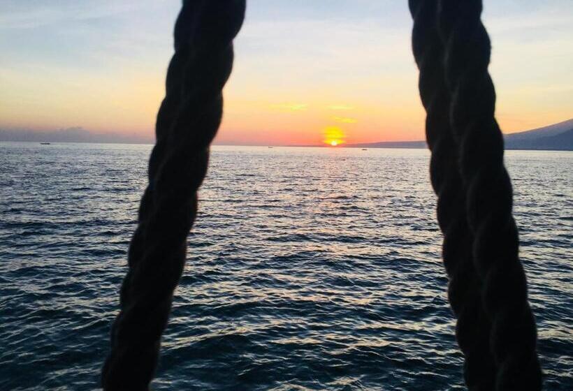 家庭套房, Alibaba Bungalows