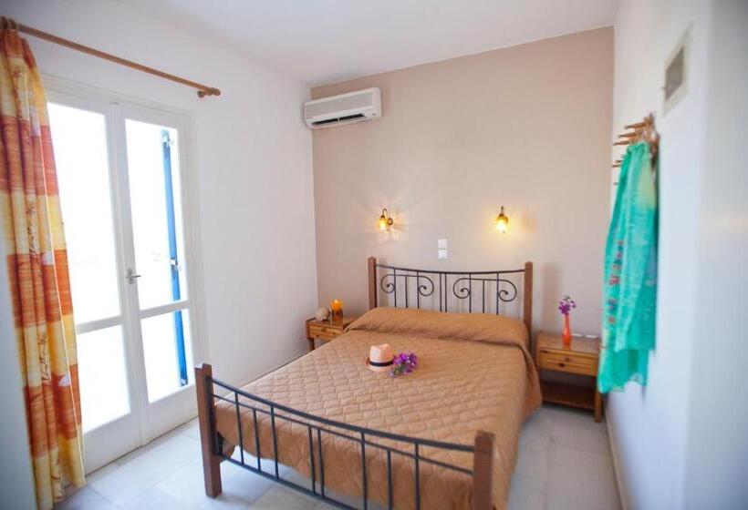 חדר סטודיו סטנדרד, Anna Studios