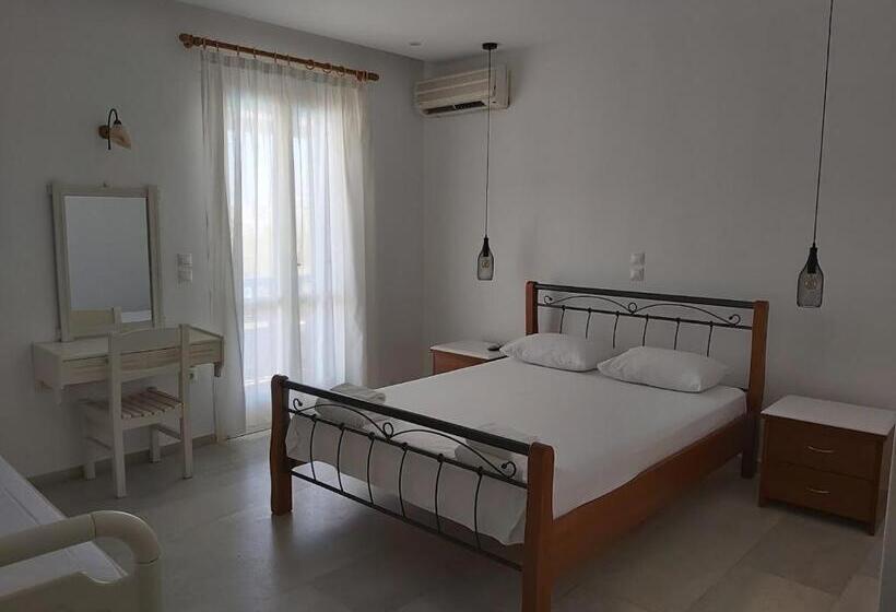 חדר סטודיו סטנדרד, Anna Studios