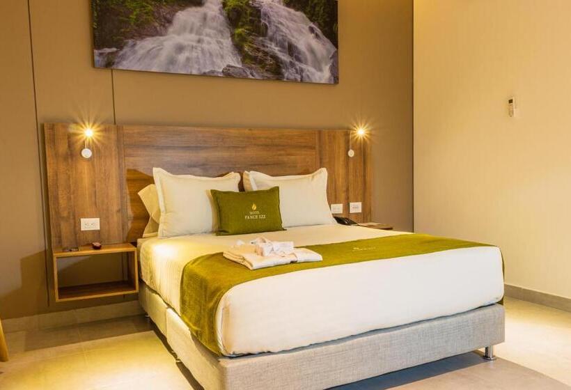 带按摩浴盆的套房, Pance 122 Wellness Spa