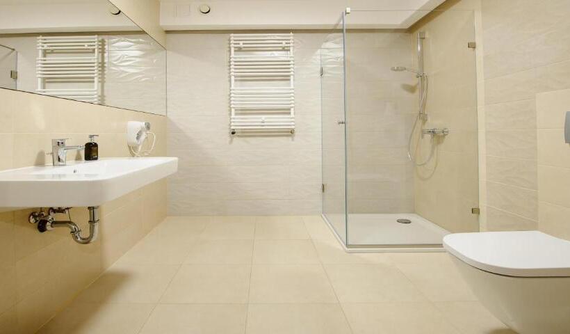 اتاق لوکس یک تخته, Teodorka Med & Spa